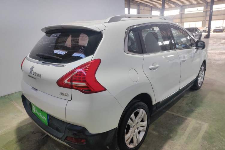 Used Peugeot 3008 2015 2.0L Automatic Classic Edition
