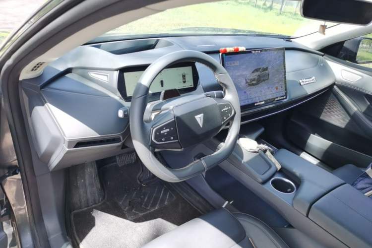 Used Deepal SL03 2022 515 Pure Electric Version Center Console