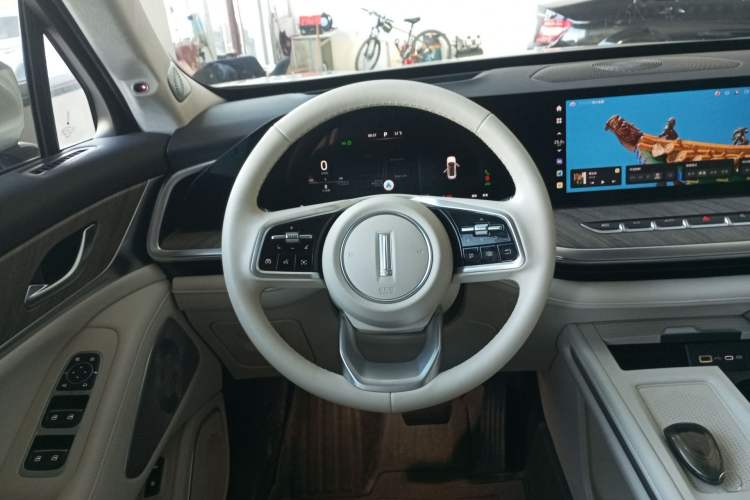 Used Wey Lanshan 2023 Four-Wheel Drive Ultra-Long Range Version
