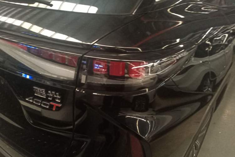 Used EXEED Stellar 2023 400T Two-Wheel Drive Comfort Edition Right Rear Taillight