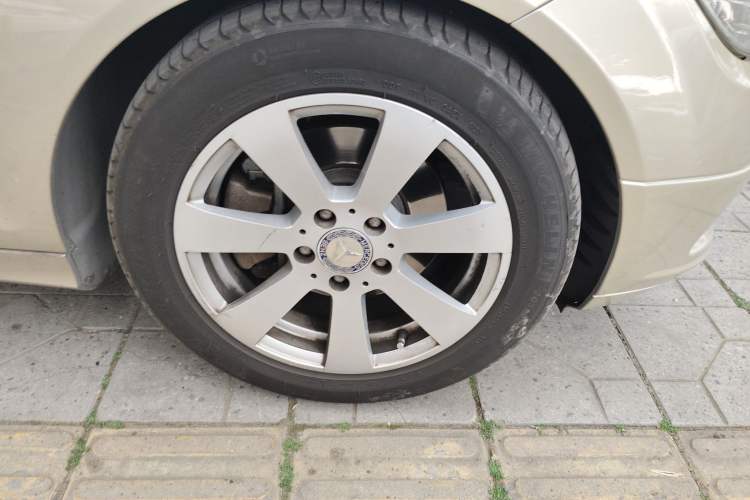 Used Mercedes-Benz C-Class 2010 C 180K Classic model