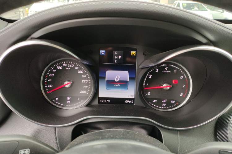 Used Mercedes-Benz GLC Coupe 2017 GLC 200 4MATIC Coupe SUV
