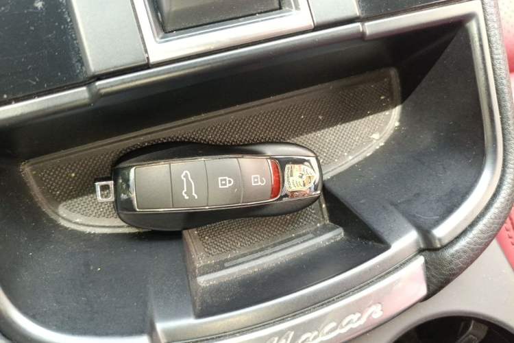 Used Porsche Macan 2023 Macan 2.0T