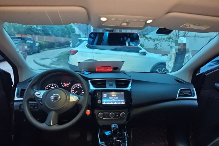 Used Nissan Sylphy 2018 1.6XV CVT Deluxe Edition Interior 2