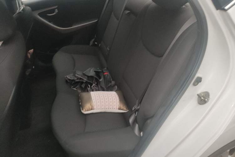 Used Hyundai Elantra (5th Generation / Langdong) 2016 1.6L Automatic Prestige Model Left Rear Seat