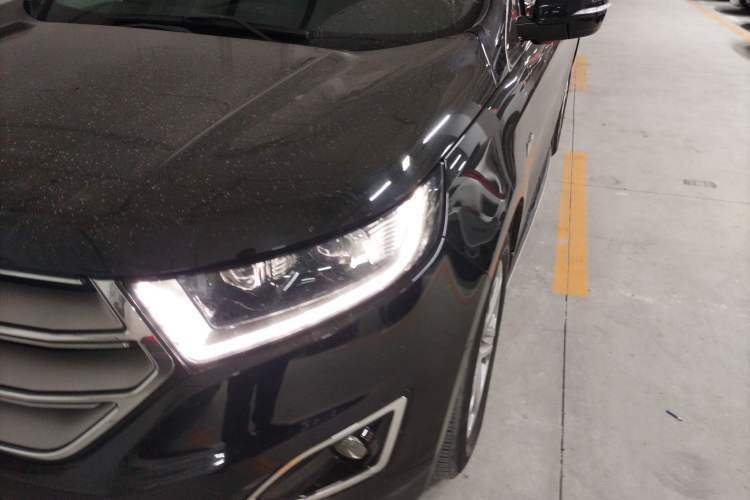 Used Ford Edge 2018 EcoBoost 245 Two-Wheel-Drive Titanium 7-Seater China VI Standard
