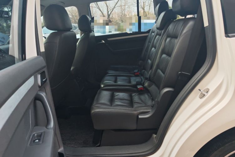 Used Volkswagen Touran 2015 1.4T DSG Comfort Edition 5 Seats Left Rear Seat