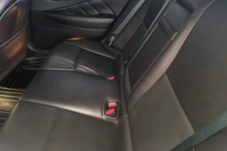 Used Infiniti Q50L 2016 2.0T Enjoyment Edition Left Rear Seat