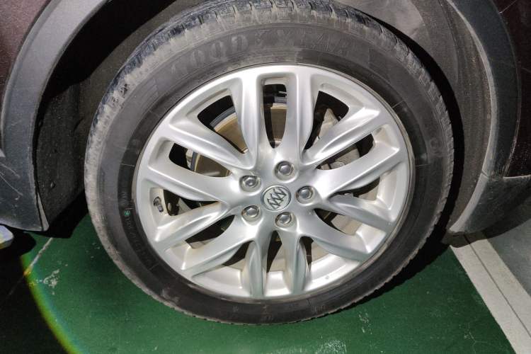 Used Buick Envision 2019 28T 4x4 Elite Version China V Standard Right Front Wheel Hub