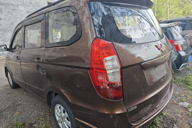 Used Wuling Hongguang 2014 1.5L S Standard Version