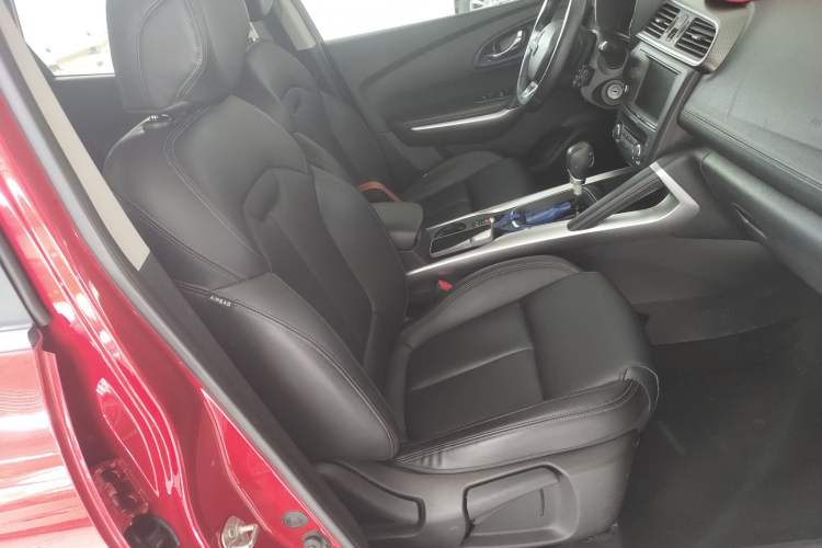 Used Renault Kadjar 2017 2.0L Two-Wheel-Drive Leading Edition