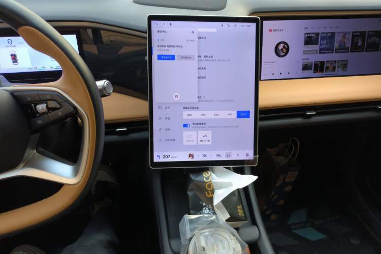 Used Geely Galaxy L7 2023 1.5T 115 km Starship Audio And AC Panel