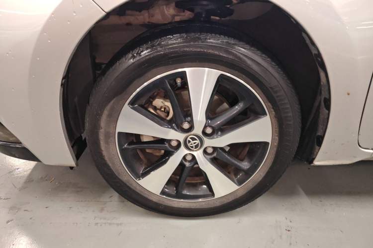 Used Toyota Levin Hybrid E+ 2019 1.8L GS E-CVT Elite Model with Sunroof Left Front Wheel Hub