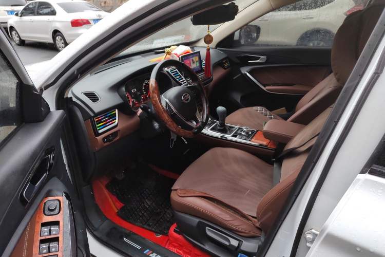 Used FAW Senya R9 2018 1.2T Manual Prestige Smart Enjoyment Model
