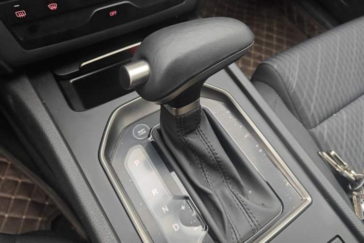 Used Hongqi H7 2021 1.8T Executive Edition
