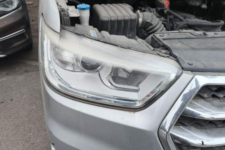 Used JAC Refine M4 2019 Business & Travel Series 2.0L Manual Comfort Model China V Standard
