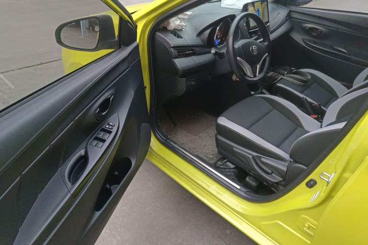 Used Toyota YARiS L Zhi Xuan 2020 1.5L CVT Leading Edition Driver Seat