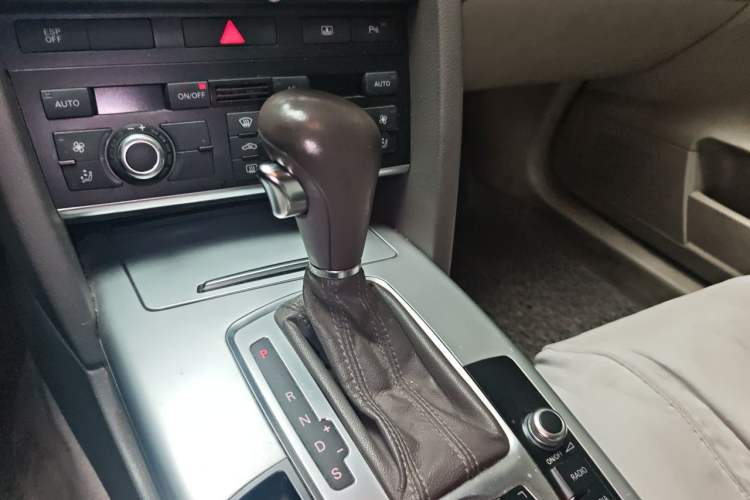 Used Audi A6L 2011 2.0 TFSI Automatic Standard Edition
