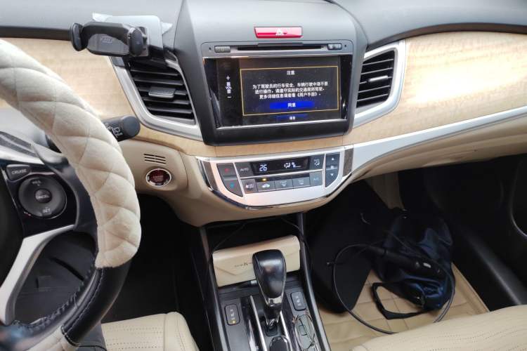 Used Honda Jade 2013 1.8L CVT Luxury Edition 5 seats