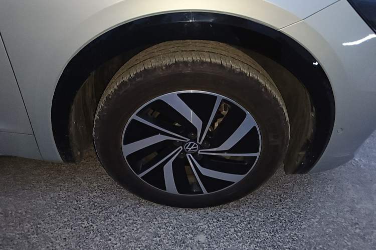 Used Volkswagen Viloran 2020 330TSI Luxury Edition
