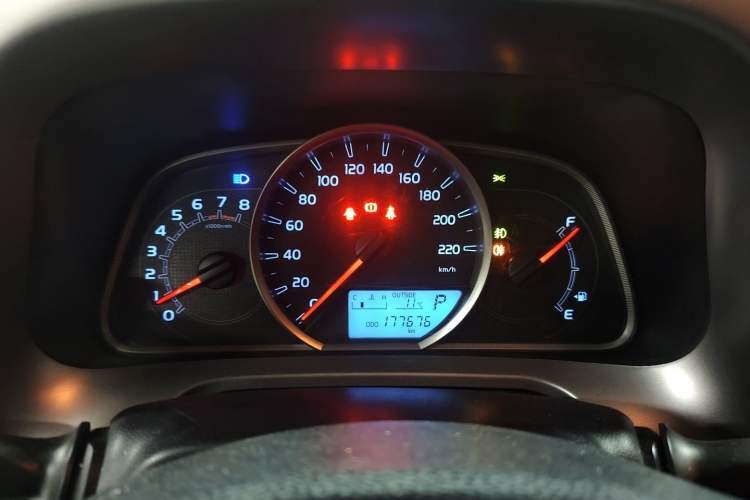 Used Toyota RAV4 2016 2.0L CVT Two-Wheel Drive Fashion Edition China V Standard