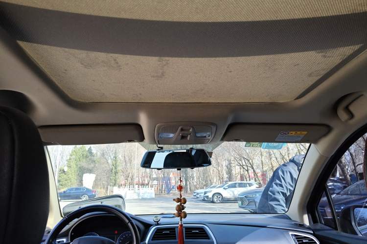 Used Suzuki S-Cross 2014 1.6L Manual Two-Wheel Drive Elite Model
