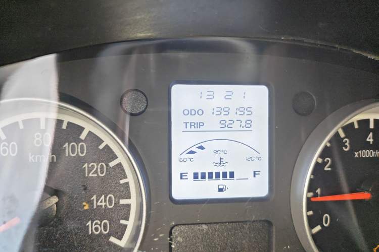 Used Jinbei Hiace X30 2023 1.5L Super-Enjoyment Van 2/5 Seats Non-Air-Conditioned Version SWC15M