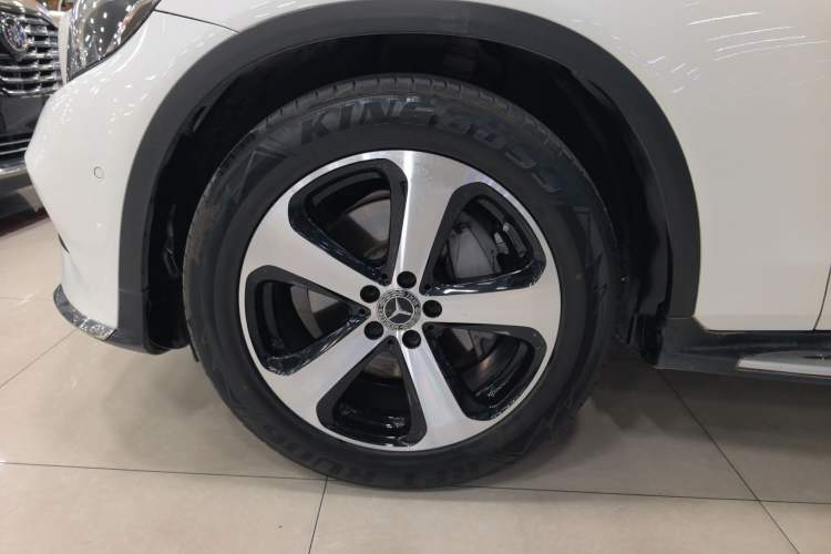 Used Mercedes-Benz GLC 2018 GLC 260 4MATIC Luxury Model
