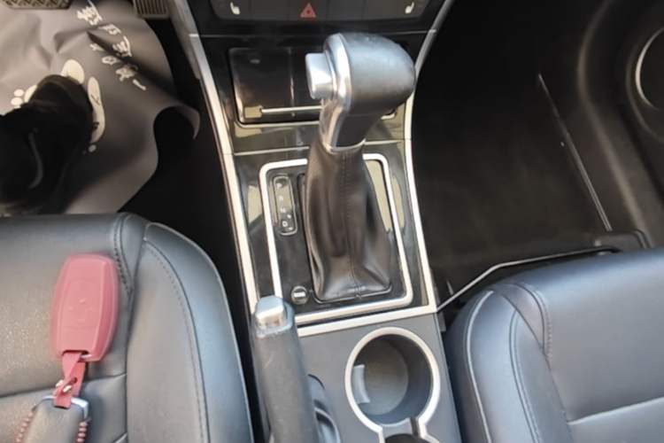 Used Haval H2 2017 Red-Label 1.5T Automatic Two-Wheel Drive Elite Model