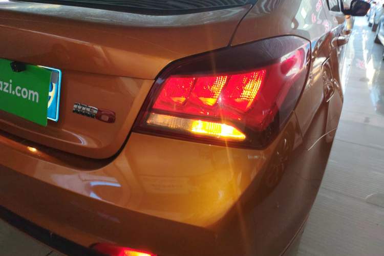 Used MG 6 2015 Hatchback 1.8L 90th Anniversary Track Champion Edition Manual Comfort Model