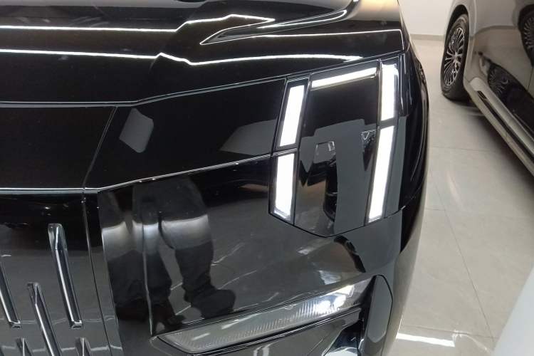 Used Zeekr 009 2024 7-Seater Walk-Through Version Four-Wheel Drive 108 kWh
