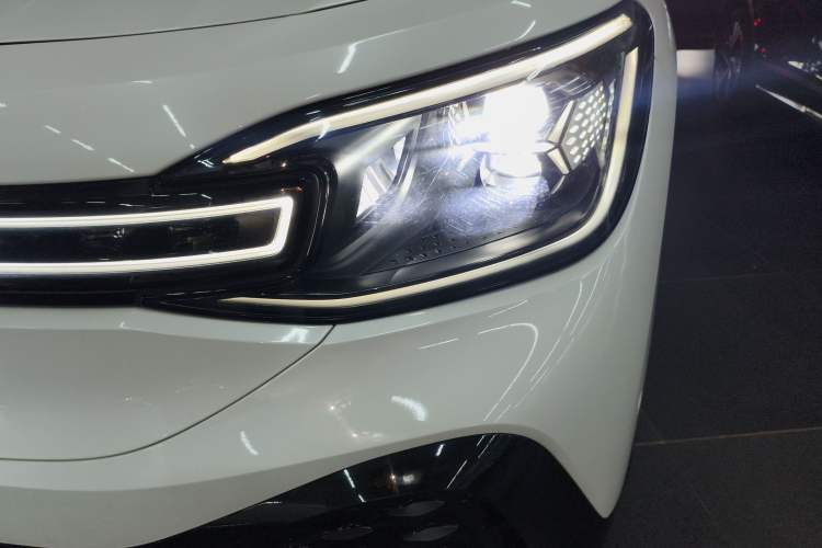 Used Volkswagen ID.6 CROZZ 2022 Long-Range PRO Edition