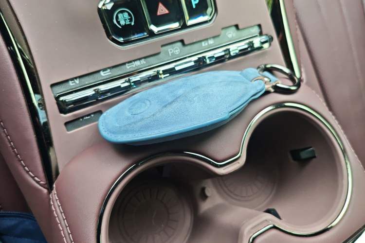 Used Denza Z9GT 2024 1100 Four-Wheel Drive Ultra Version Vehicle Key