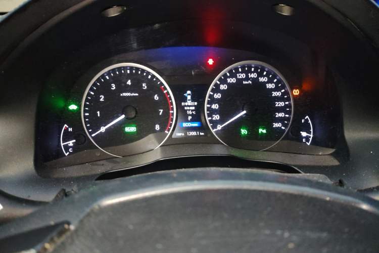 Used Lexus ES 2013 300h Elite Edition