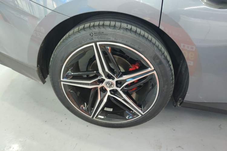 Used MG 7 2023 2.0T Automatic Trophy+ Ignition Glory Edition
