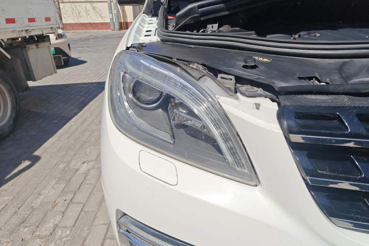 Used Mercedes-Benz M-Class 2014 ML 320 4MATIC