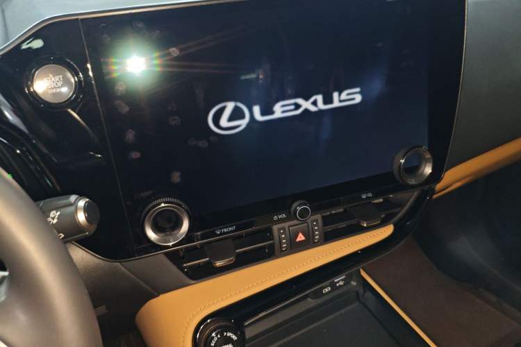 Used Lexus NX 2023 260 Front-Wheel Drive ChuanYou Special Edition
