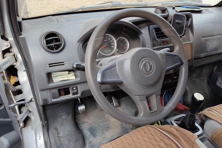 Used Dongfeng Xiaokang K05S 2019 1.2L Practical Version China VI Standard DK12 Steering Wheel