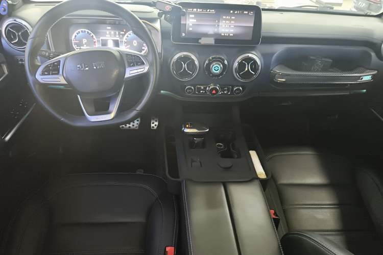 Used BAIC Off-Road BJ40 2020 2.0T Automatic Four-Wheel Drive Urban Hunter Edition Chivalrous Type
