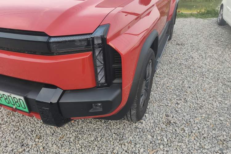 Used iCAR 03T 2024 520km Two-Wheel Drive Long-Range Version Left Front Headlight