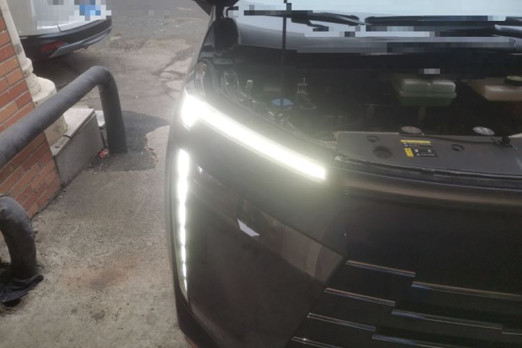 Used GAC Trumpchi E8 New Energy 2024 150km MAX Right Front Headlight