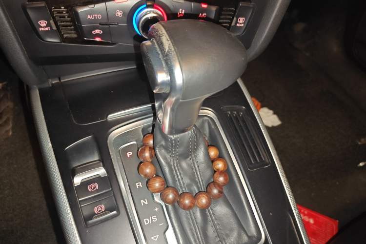 Used Audi A4L 2016 30 TFSI Collector's Edition Automatic Comfort Model Gear Lever