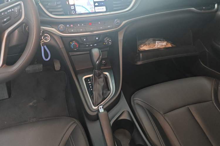 Used Buick GT 2021 Revised Version Flagship 1.5L Automatic Elite Edition Gear Lever