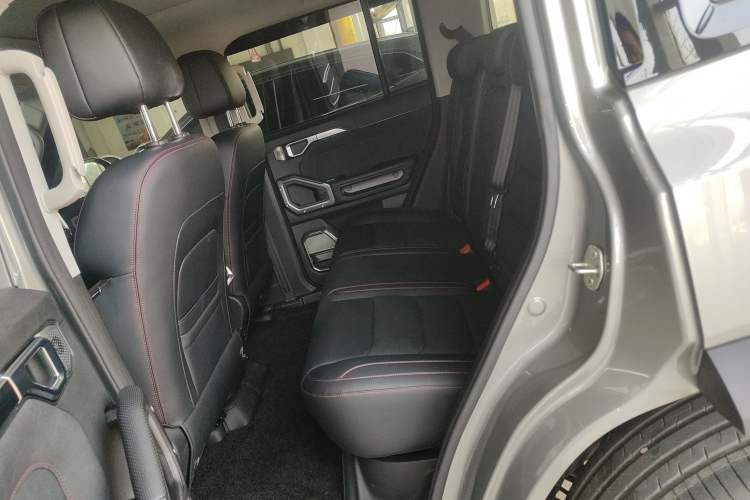 Used JETOUR Traveler 2025 2.0TD DCT XWD Cross-country Left Rear Seat