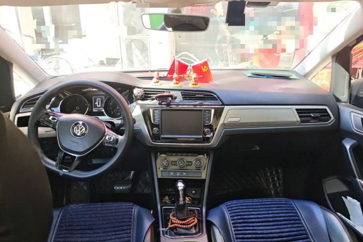 Used Volkswagen Touran 2018 Volkswagen Touran L 280TSI DSG Comfort Edition 7 Seats China V Emission Standard Center Console