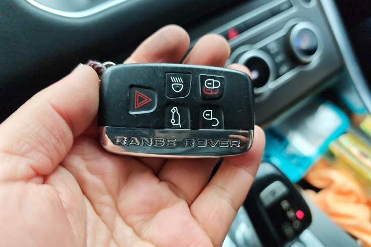 Used Land Rover Range Rover Sport 2017 3.0 SC V6 SE
