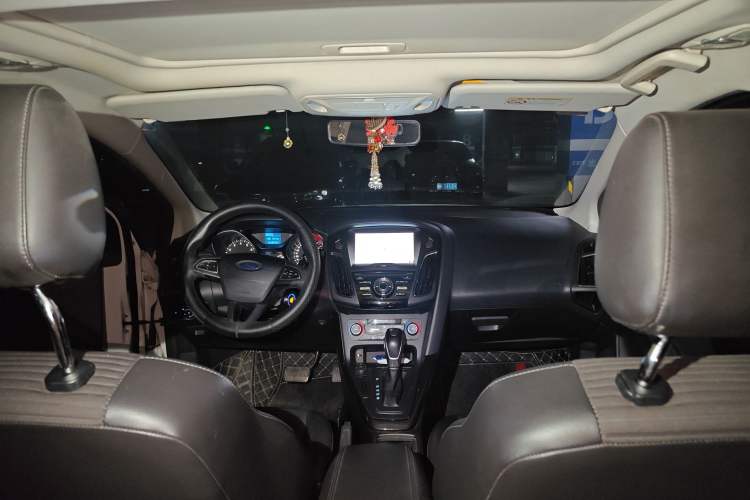 Used Ford Focus 2017 Sedan 1.6L Automatic Fashion Edition Smart Drive Version
