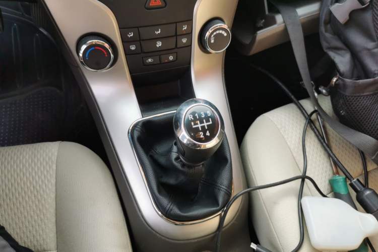 Used Chevrolet Cruze 2015 1.5L Classic SL MT