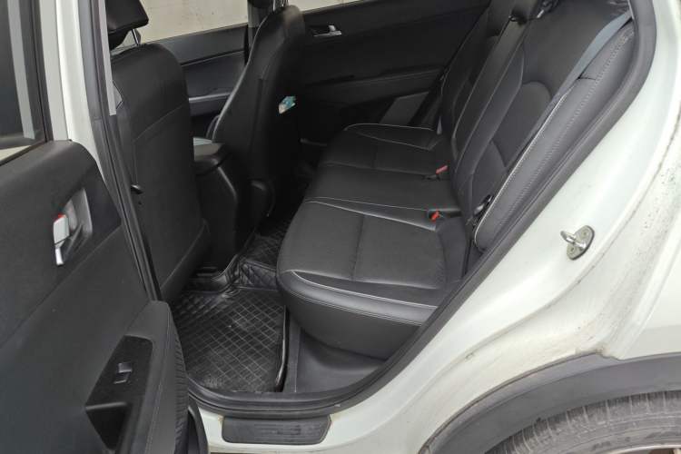 Used Hyundai ix25 2015 1.6L Automatic Two-Wheel Drive Smart GLS Trim