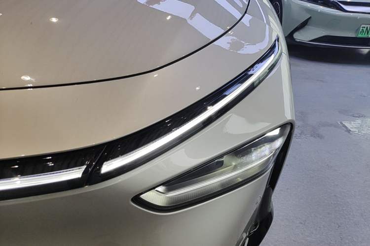 Used XPeng P7+ 2024 Ultra-Long Range Max Left Front Headlight